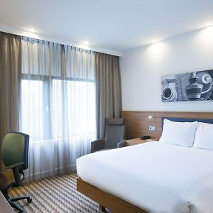 Queen Room Mobility accessible
